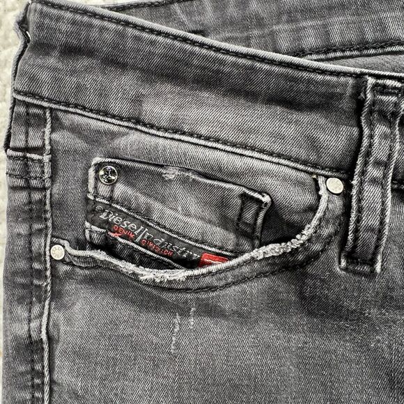 Diesel Skinzee Low Jeans Womens 26 (Actual 26x31) Distressed Stretch Grunge Punk - Picture 3 of 13